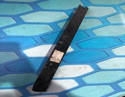 Накладка декоративная на торпедо для VW Passat B6 (2005-2010)  запчасти бу