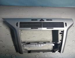 Рамка магнитолы для Opel Astra H (2004-2015)  запчасти бу
