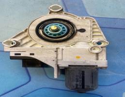 Моторчик стеклоподъемника задний левый для Audi A4 / B8 (2007-2015)  запчасти бу