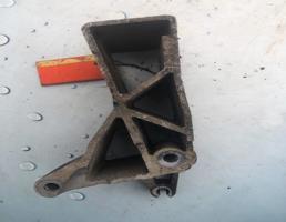 Кронштейн двигателя для Volvo S80 I (1998-2006)  запчасти бу