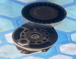 Ролик натяжителя ремня для Audi A8 / D4 / 4E (2003-2010)  запчасти бу