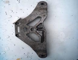 Кронштейн редуктора для Audi A6 / C6 4F (2004-2011)  запчасти бу