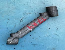 Кронштейн для Audi A4 / B7 (2005-2007)  запчасти бу