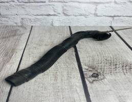 Патрубок вентиляции картерных газов для Audi A4 / B5 (1994-2001)  запчасти бу