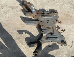 Подрамник передний для Mazda 3 BK (2002-2009)  запчасти бу