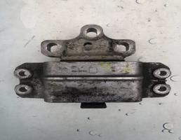Опора КПП для VW Passat B6 (2005-2010)  запчасти бу