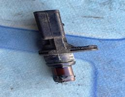 Датчик положения распредвала  для VW Passat B6 (2005-2010)  запчасти бу