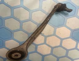 Рычаг передний верхний правый для Audi A4 / B8 (2007-2015)  запчасти бу