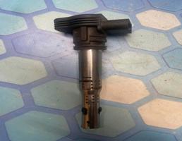 Катушка зажигания  для VW Passat B6 (2005-2010)  запчасти бу