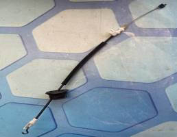 Трос открывания задней двери для Audi A4 / B8 (2007-2015)  запчасти бу