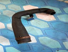 Патрубок воздуховод ДВС для VW Passat B6 (2005-2010)  запчасти бу