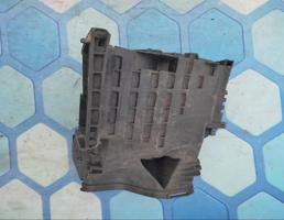 Корпус воздушного фильтра для Mercedes C-Klasse W203 (2000-2006)  запчасти бу