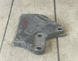 Кронштейн двигателя для Volvo XC90 (2002-2015)  запчасти бу