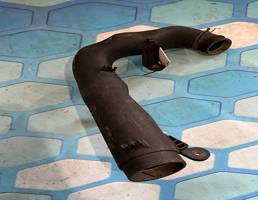 Патрубок воздуховод ДВС для VW Passat B6 (2005-2010)  запчасти бу