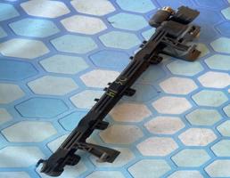 Топливная рампа для Ford Focus II (2008-2011) Рестайлинг  запчасти бу