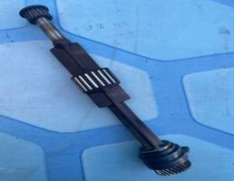 Балансировочный вал для Audi A4 / B8 (2007-2015)  запчасти бу