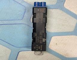 Антенна для Audi Q5 / 8R (2008-2012)  запчасти бу