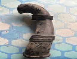 Патрубок воздушного фильтра для VW Touareg 1 (2002-2007)  запчасти бу