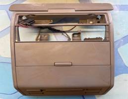 Плафон освещения салона для VW Touareg 1 (2002-2007)  запчасти бу