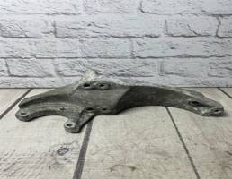 Кронштейн генератора для Opel Antara (2009-2015)  запчасти бу