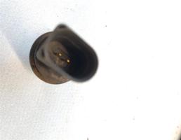 Датчик температуры охлаждающей жидкости для VW Passat B6 (2005-2010)  запчасти бу