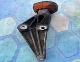 Кронштейн двигателя для Audi A6 / C6 4F (2004-2011)  запчасти бу