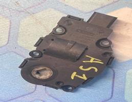 Моторчик заслонки печки (сервопривод) для Mercedes ML W164 M-Klasse (2005-2011)  запчасти бу