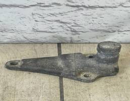 Кронштейн двигателя для Audi A6 / C5 (1997-2004)  запчасти бу