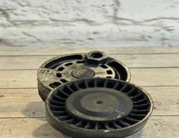 Ролик натяжителя ремня для Audi A6 / C6 4F (2004-2011)  запчасти бу