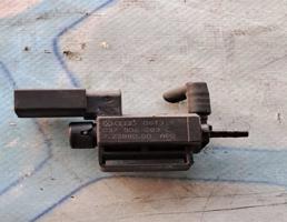 Клапан электромагнитный для Audi A8 / D4 / 4E (2003-2010)  запчасти бу