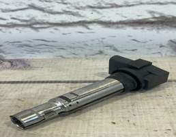 Катушка зажигания  для VW Tiguan 1 (2007-2011)  запчасти бу