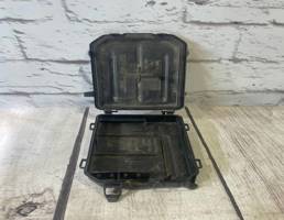 Корпус блока предохранителей для Audi A4 / B7 (2005-2007)  запчасти бу