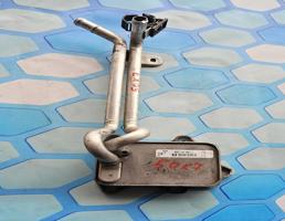 Радиатор масляный для Audi A1 (2010-)  запчасти бу