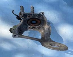 Кулак поворотный задний левый для Audi A4 / B8 (2007-2015)  запчасти бу