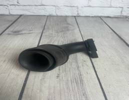 Фланец фоздухозаборника для Audi A1 (2010-)  запчасти бу