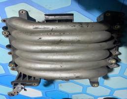 Коллектор впускной для Audi A6 / C5 (1997-2004)  запчасти бу