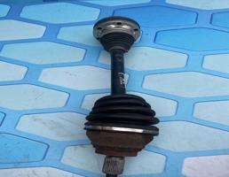 Полуось передняя левая ПРИВОД в сборе для VW Passat B6 (2005-2010)  запчасти бу