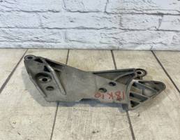 Кронштейн опоры двигателя для VW Tiguan 1 рест (2011-2016)  запчасти бу