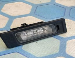 Плафон освещения багажника для Audi Q5 / 8R (2008-2012)  запчасти бу