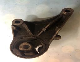 Опора двигателя передняя для Opel Astra H (2004-2015)  запчасти бу