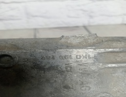 Опора двигателя верхняя для VW Passat B6 (2005-2010)  запчасти бу