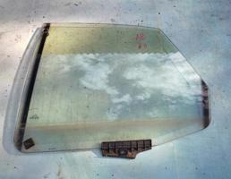 Стекло двери заднее левое седан для Audi A8 / D2 / 4D (1994-1998)  запчасти бу