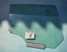 Стекло двери задней правой для Opel Astra H (2004-2015)  запчасти бу