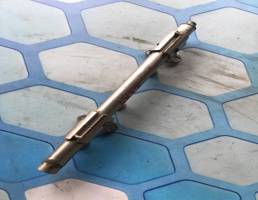 Топливная рампа для VW Golf VII (2012-2017)  запчасти бу