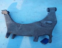 Рычаг задний нижний правый для Audi A8 / D2 / 4D (1994-1998)  запчасти бу